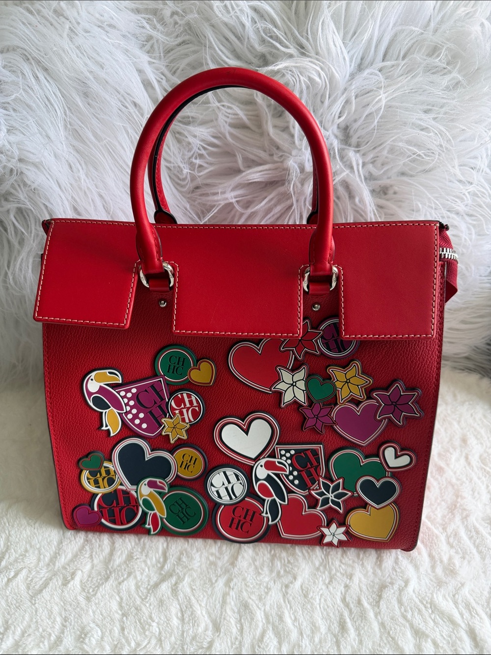 Limited Edition Carolina Herrera Red Leather Patch Appliqué Top Handle Tote Bag - Picture 2 of 9